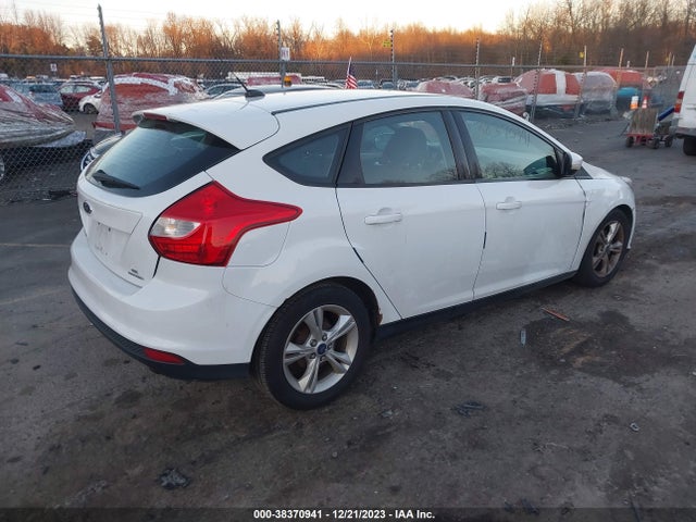 Ford FOCUS SE 2014 1FADP3K28EL332874 Image 4