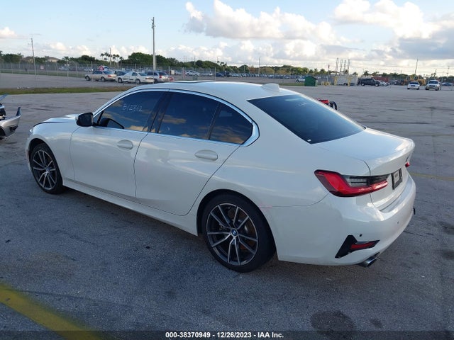 BMW 330I 2020 3MW5R1J06L8B12812 Image 3