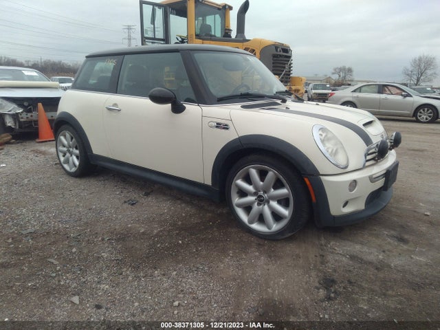 2006 MINI COOPER S WMWRE33526TJ34336 Photo 0