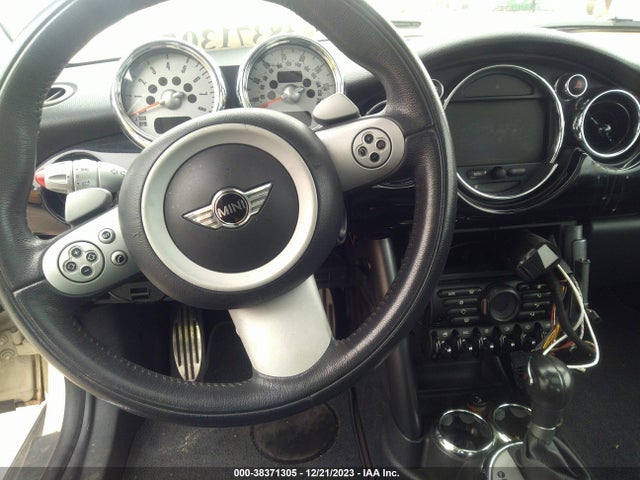 2006 MINI COOPER S WMWRE33526TJ34336 Photo 6