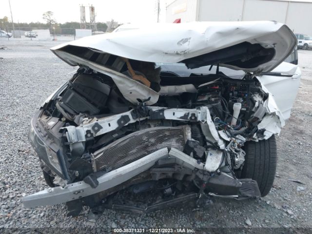 1G1105S38HU211730 Chevrolet IMPALA 1LT