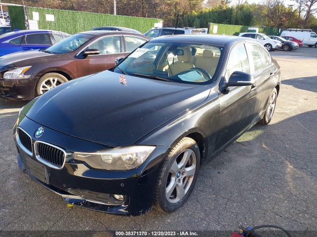 BMW 320i Xdrive 2014 WBA3C3G50ENR25067 Image 2