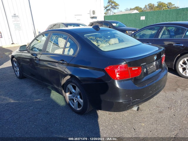 BMW 320i Xdrive 2014 WBA3C3G50ENR25067 Image 3