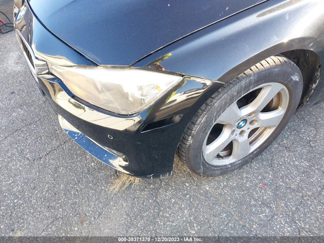 BMW 320i Xdrive 2014 WBA3C3G50ENR25067 Image 6