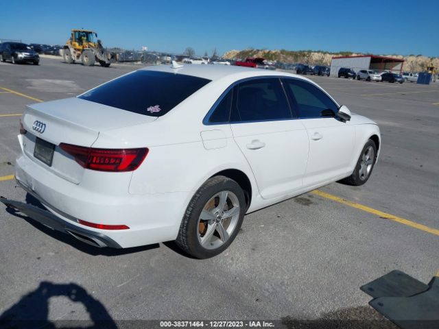 WAUGMAF4XKA057786 Audi A4 40 Premium/40 Titanium Premium