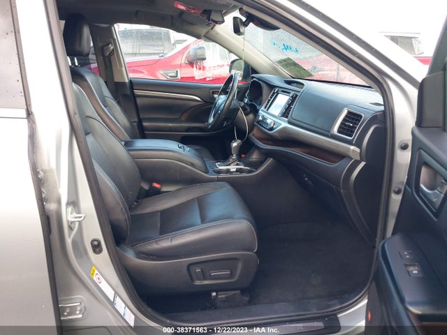 Toyota Highlander Limited 2019 5TDDZRFH9KS943402 Image 5
