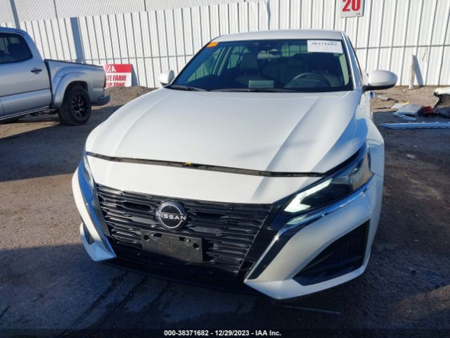 1N4BL4DVXPN313105 Nissan Altima Sv Fwd