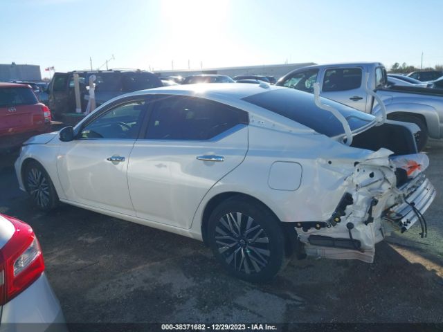 1N4BL4DVXPN313105 Nissan Altima Sv Fwd