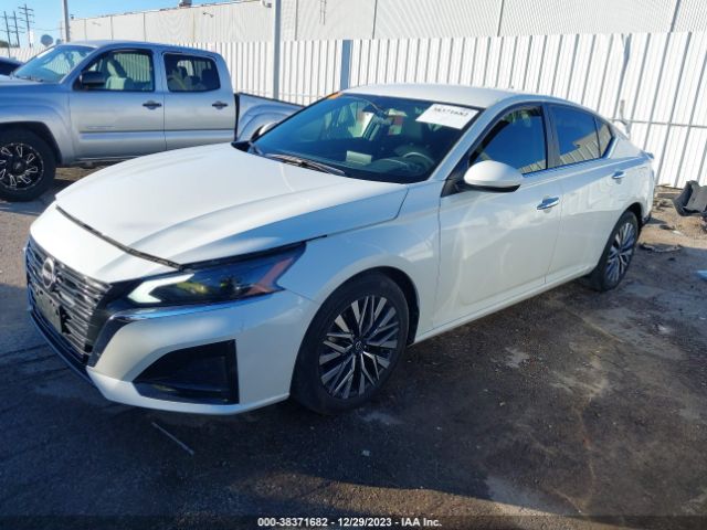 1N4BL4DVXPN313105 Nissan Altima Sv Fwd