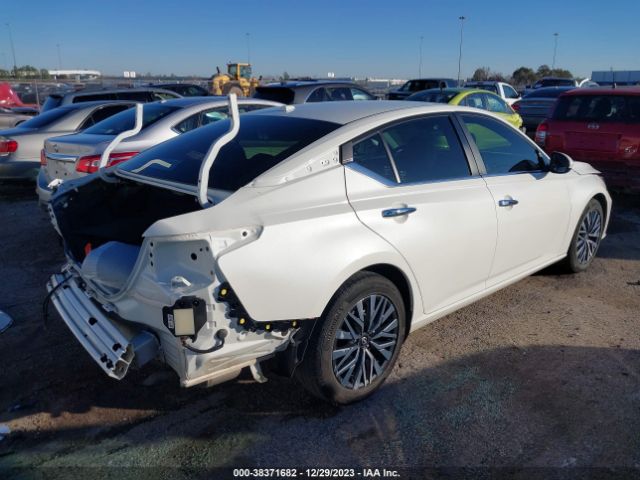 1N4BL4DVXPN313105 Nissan Altima Sv Fwd