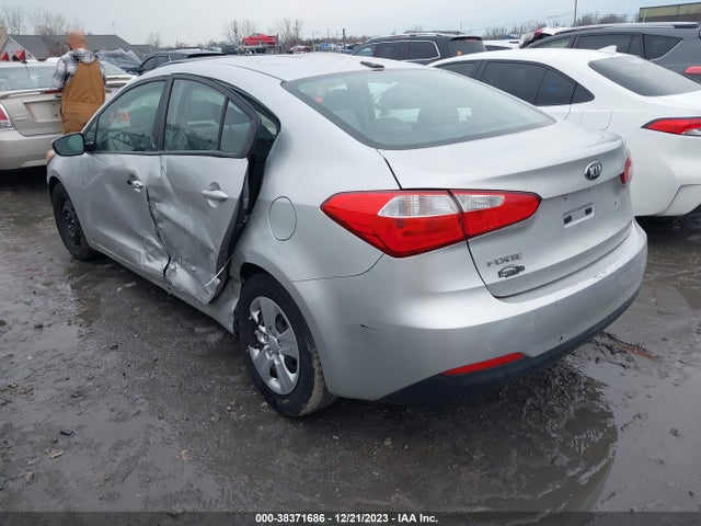 KIA FORTE LX 2015 KNAFK4A68F5296232 Image 3