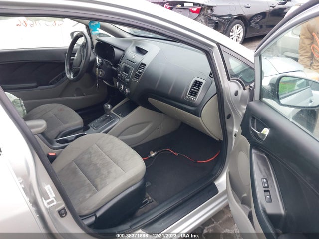KIA FORTE LX 2015 KNAFK4A68F5296232 Image 5