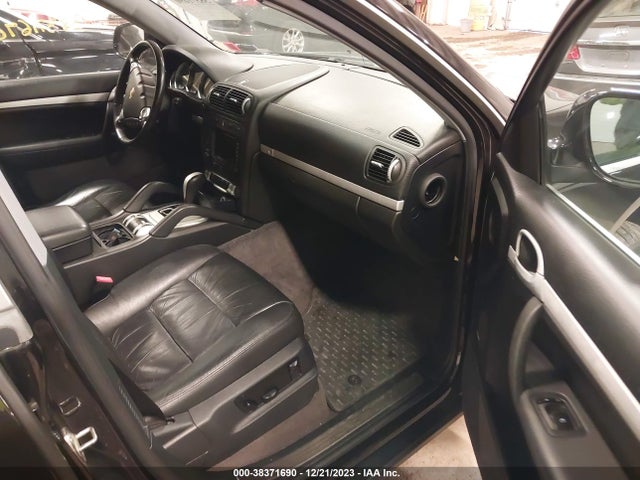 2004 PORSCHE CAYENNE WP1AB29P84LA73579 Photo 4