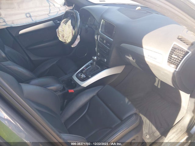 WA1CCAFP2GA077823 Audi Sq5 3.0t Premium Plus