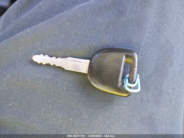 2008 MAZDA MAZDA3 I VIN: JM1BK32F981851449