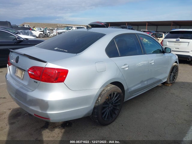 2013 VOLKSWAGEN JETTA 2.0L TDI VIN: 3VWLL7AJ3DM411235