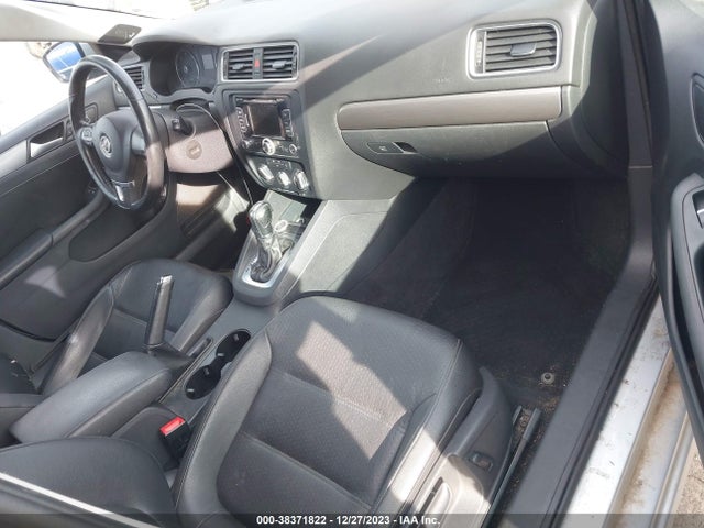 2013 VOLKSWAGEN JETTA 2.0L TDI VIN: 3VWLL7AJ3DM411235