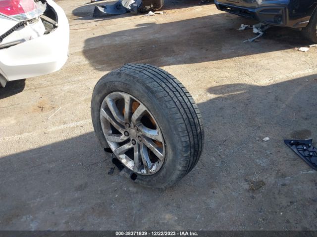SALRRBBVXHA013211 Land Rover Discovery Hse