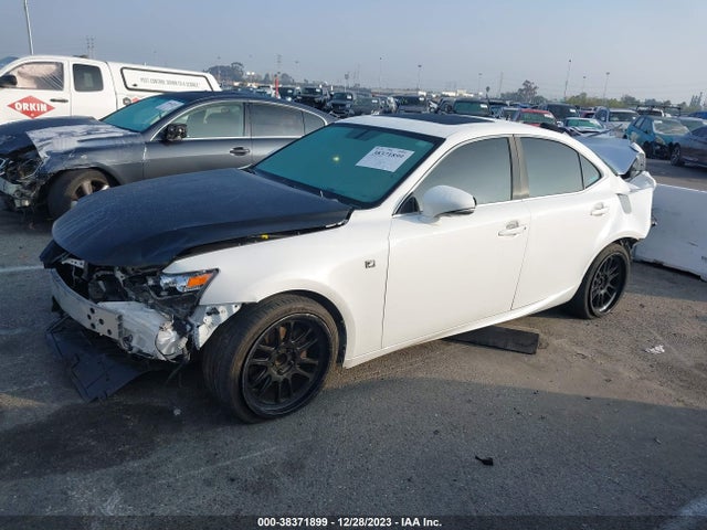 Lexus IS 250 2015 JTHBF1D22F5079044 Image 2