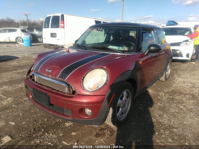 2009 MINI COOPER WMWMF33519TU71978 Photo 1