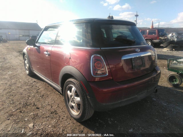2009 MINI COOPER WMWMF33519TU71978 Photo 2