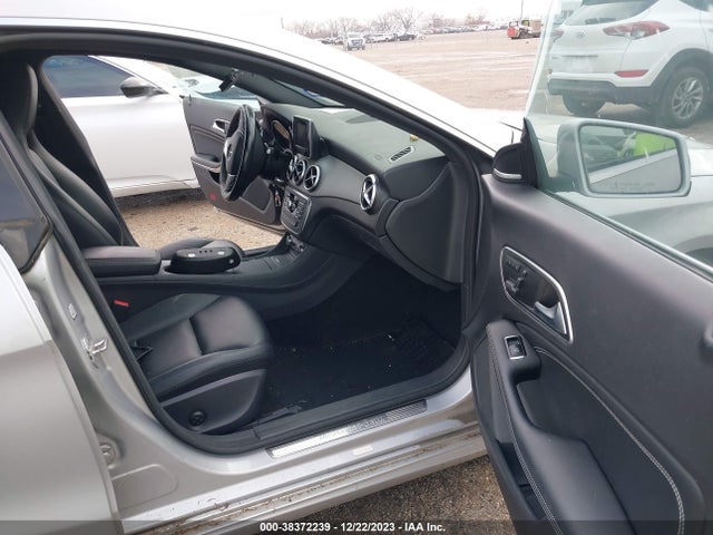 Mercedes-Benz CLA 250 2014 WDDSJ4EB5EN052151 Image 5