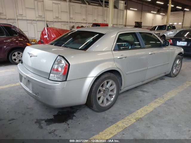 2006 CHRYSLER 300 VIN: 2C3KA53G06H129182