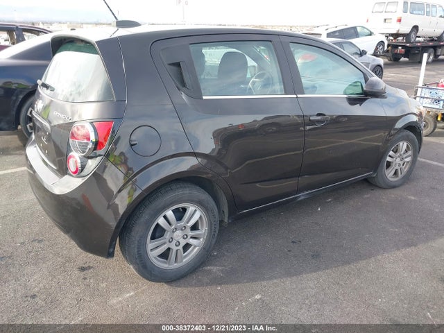 Chevrolet Sonic Lt Auto 2015 1G1JC6SH2F4123410 Image 4