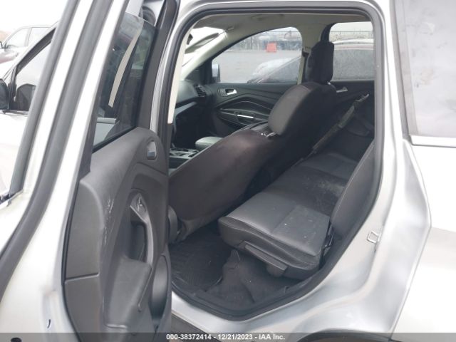 1FMCU0GD3JUB72247 Ford ESCAPE SE