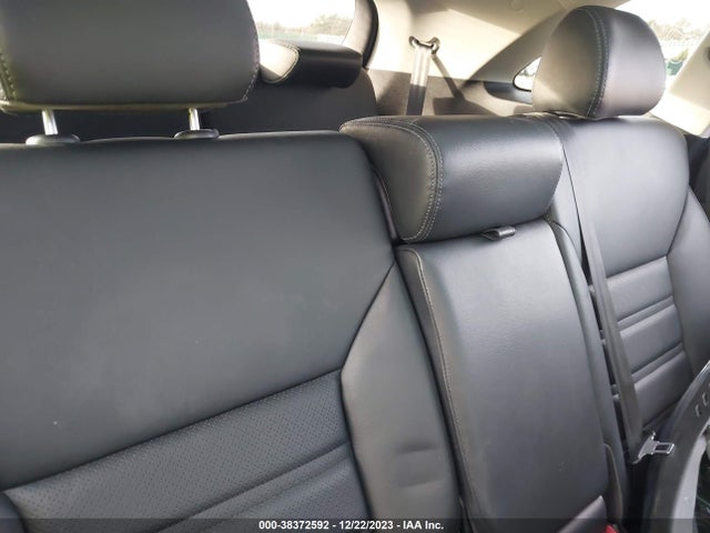 2020 KIA SORENTO 3.3L EX VIN: 5XYPHDA56LG653990
