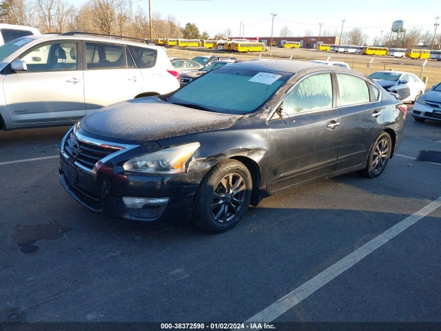Nissan Altima 2.5 S 2015 1N4AL3AP3FC421667 Image 2