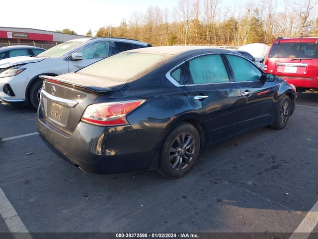 Nissan Altima 2.5 S 2015 1N4AL3AP3FC421667 Image 4