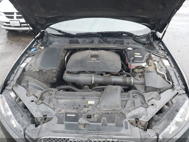 2015 JAGUAR XF SAJWA0FS3FPU55832 Photo 9