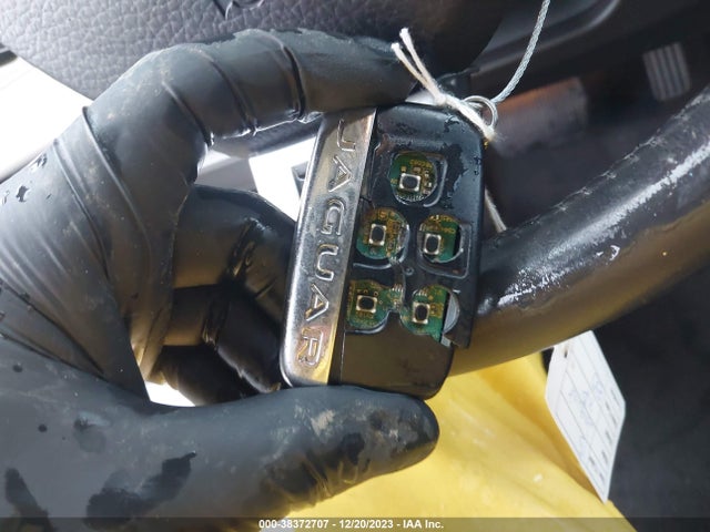 2015 JAGUAR XF SAJWA0FS3FPU55832 Photo 10