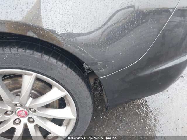 2015 JAGUAR XF SAJWA0FS3FPU55832 Photo 5