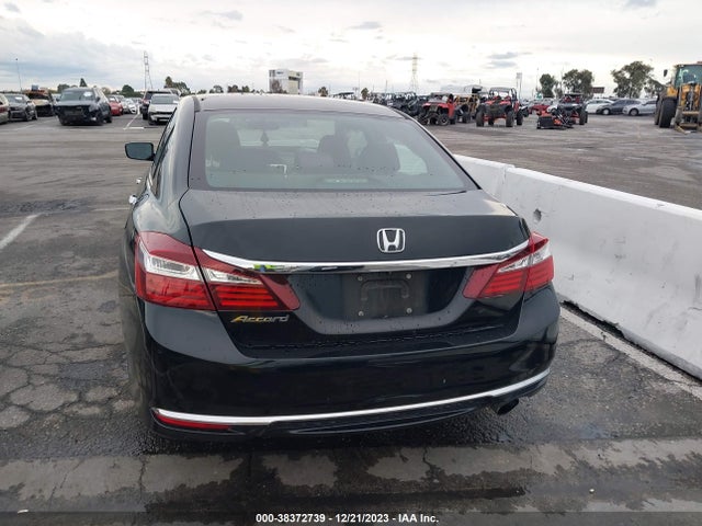 Honda ACCORD LX 2017 1HGCR2F36HA214224 Image 17