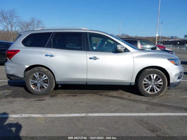 2019 NISSAN PATHFINDER SV VIN: 5N1DR2MM6KC577130