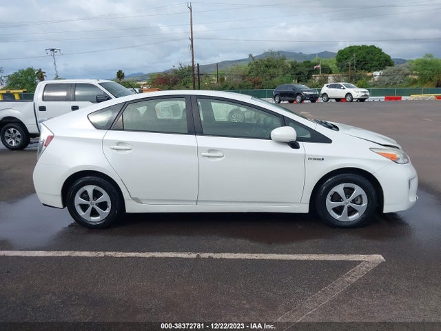 Toyota Prius 2014 JTDKN3DU8E0359676 Image 25