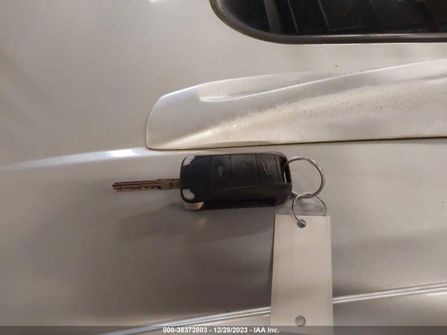 2005 PORSCHE CAYENNE WP1AB29P15LA62361 Photo 10