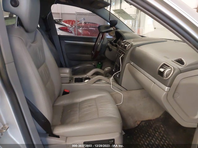 2005 PORSCHE CAYENNE WP1AB29P15LA62361 Photo 4