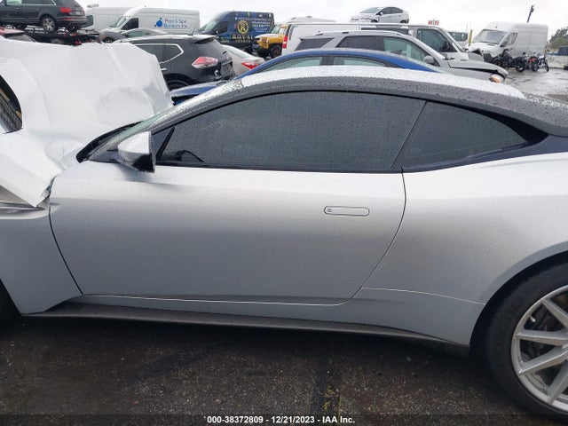 Aston Martin DB11 2020 SCFRMFAW4LGL08531 Image 13