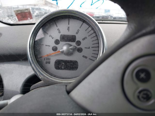 2005 MINI COOPER WMWRC33485TC58271 Photo 6