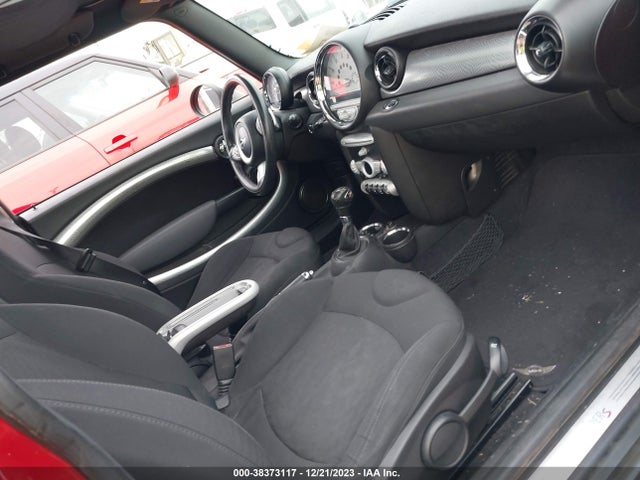 2007 MINI COOPER S WMWMF735X7TL90238 Photo 4