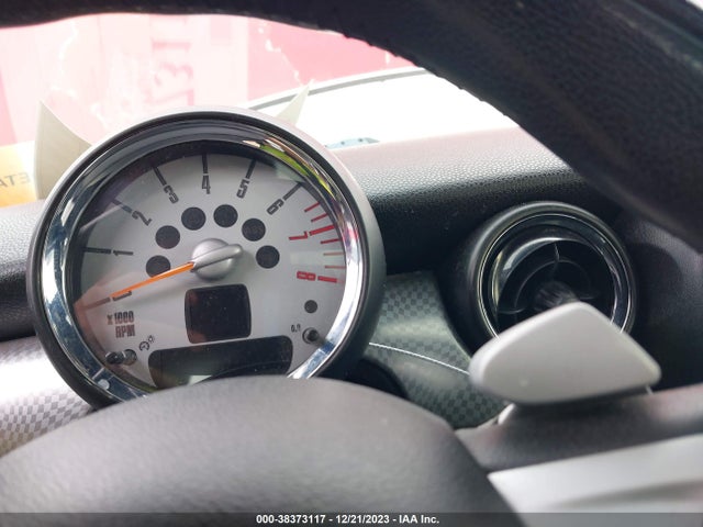 2007 MINI COOPER S WMWMF735X7TL90238 Photo 6