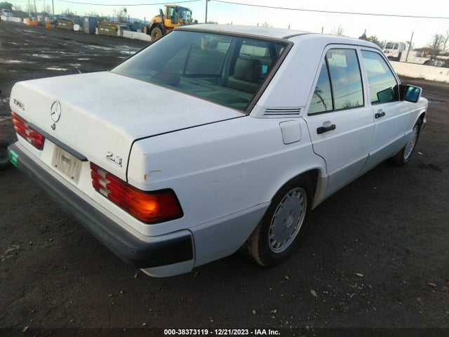 1993 MERCEDES-BENZ 190 E 2.3 VIN: WDBDA28D5PG015093