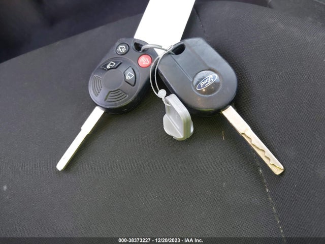 2016 FORD FOCUS SE VIN: 1FADP3K25GL290294