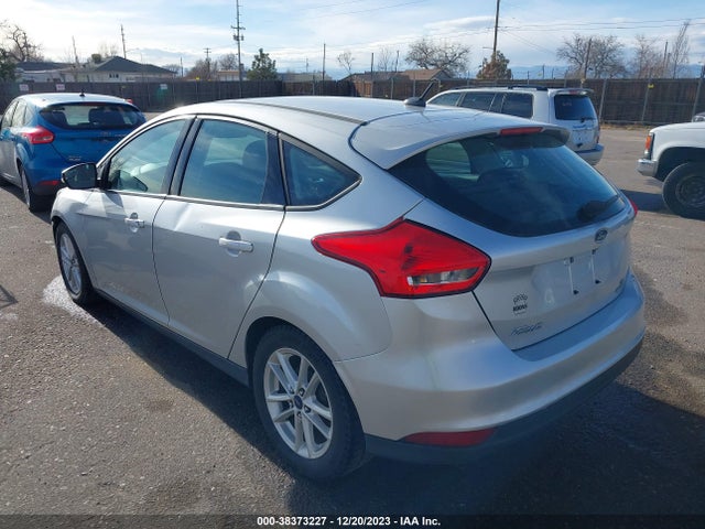 2016 FORD FOCUS SE VIN: 1FADP3K25GL290294