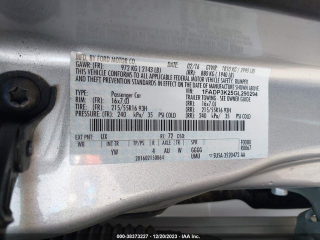 2016 FORD FOCUS SE VIN: 1FADP3K25GL290294
