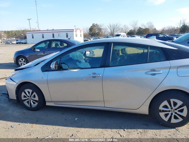 Toyota Prius Four 2017 JTDKARFU1H3539192 Image 13