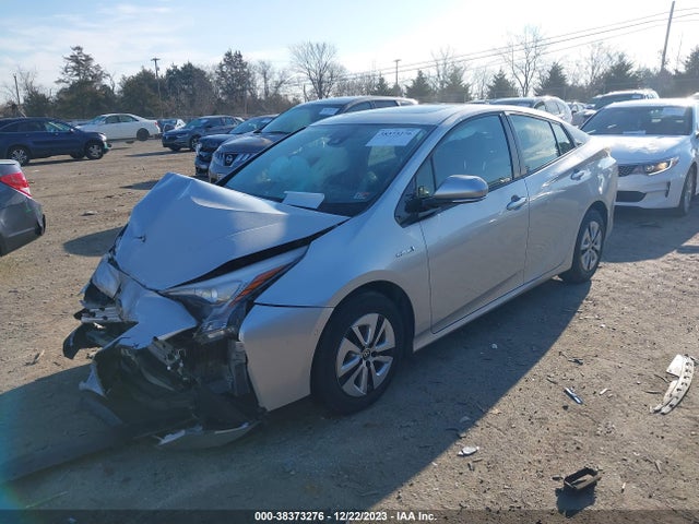 Toyota Prius Four 2017 JTDKARFU1H3539192 Image 2